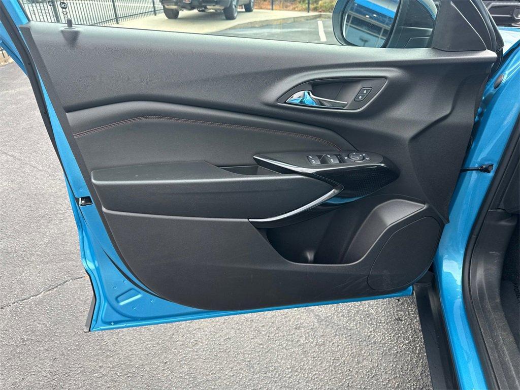 used 2025 Chevrolet Trax car, priced at $23,354