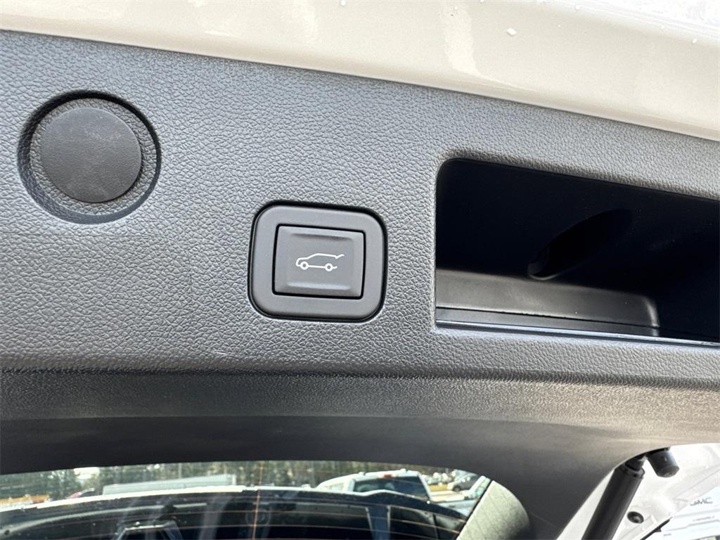 new 2026 Chevrolet Equinox car, priced at $27,815