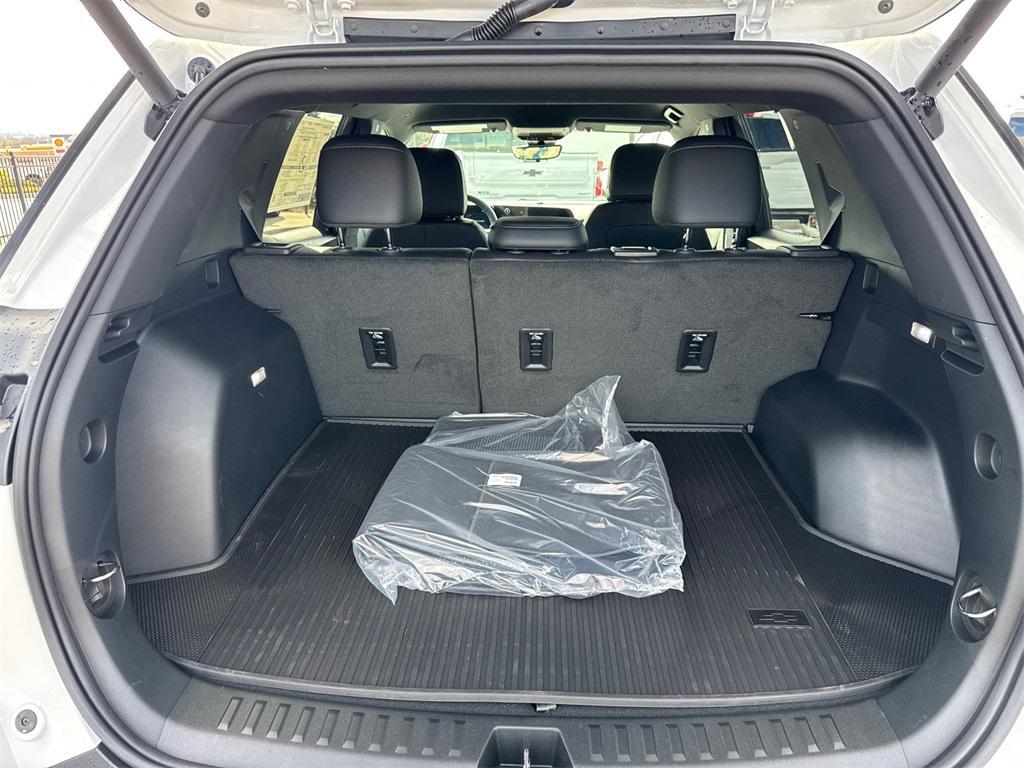 new 2026 Chevrolet Equinox car, priced at $27,815