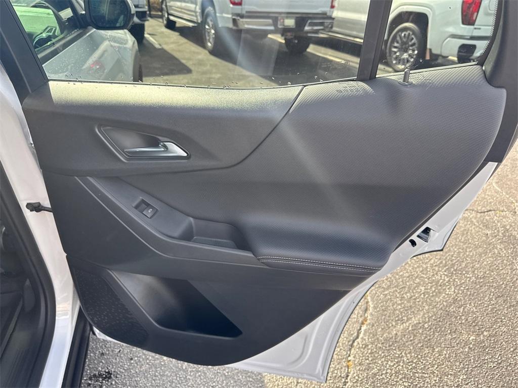 new 2026 Chevrolet Equinox car, priced at $27,815