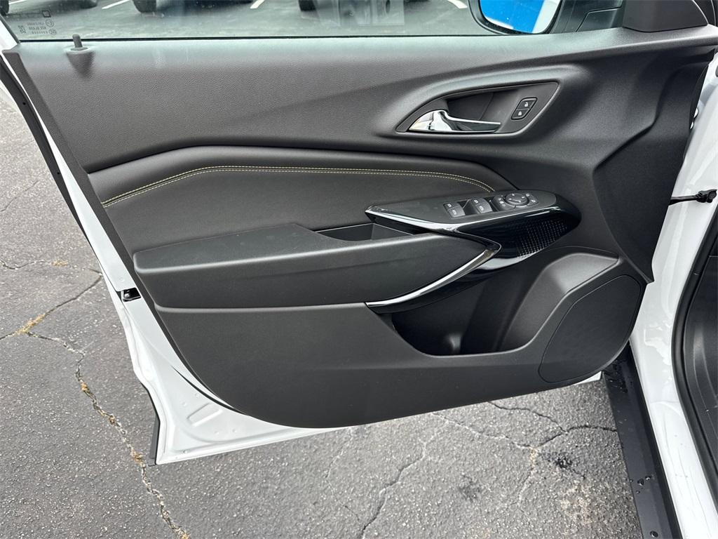 new 2026 Chevrolet Trax car, priced at $27,885