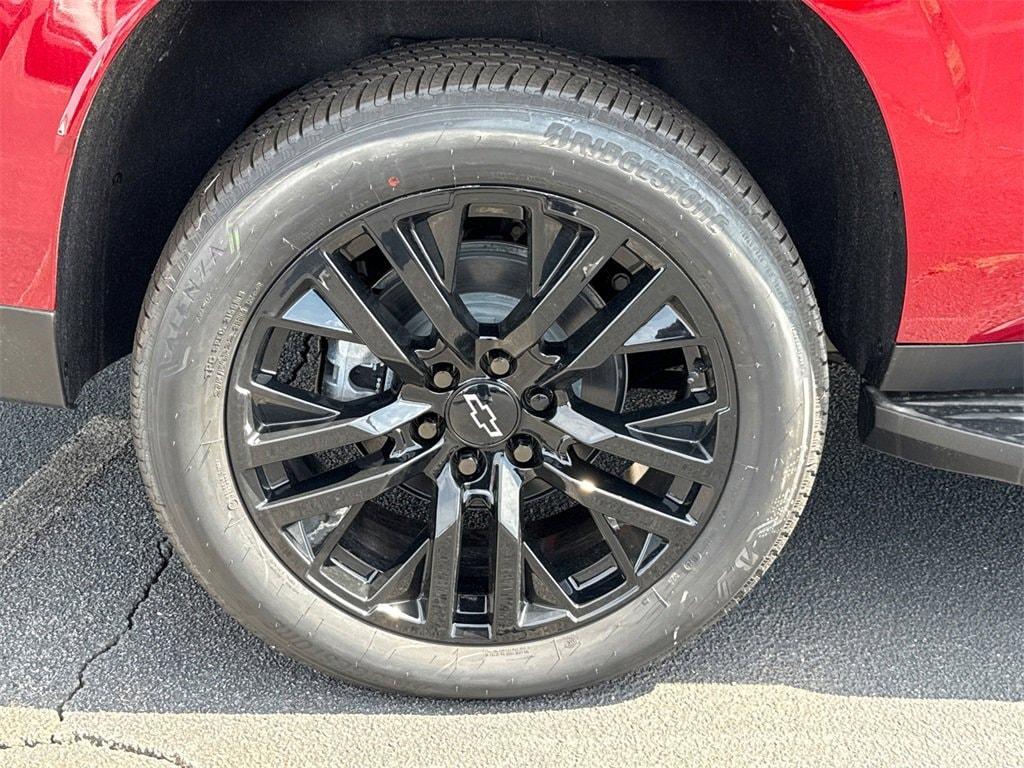 new 2025 Chevrolet Suburban car, priced at $74,840