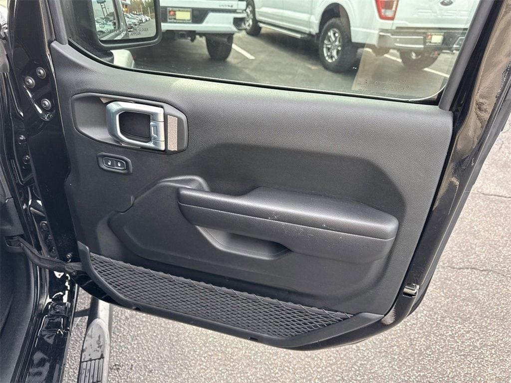 used 2021 Jeep Wrangler car, priced at $23,364