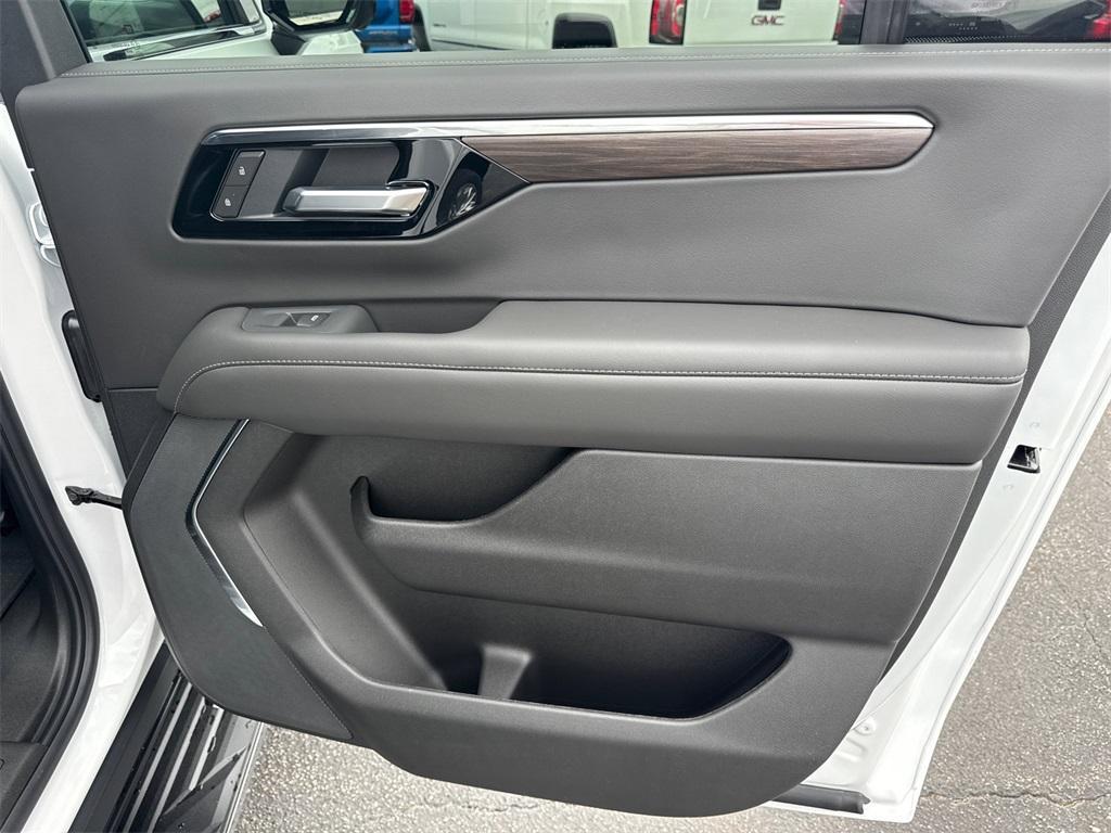 new 2026 Chevrolet Suburban car, priced at $65,415