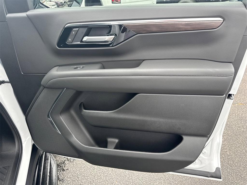 new 2026 Chevrolet Suburban car, priced at $65,415