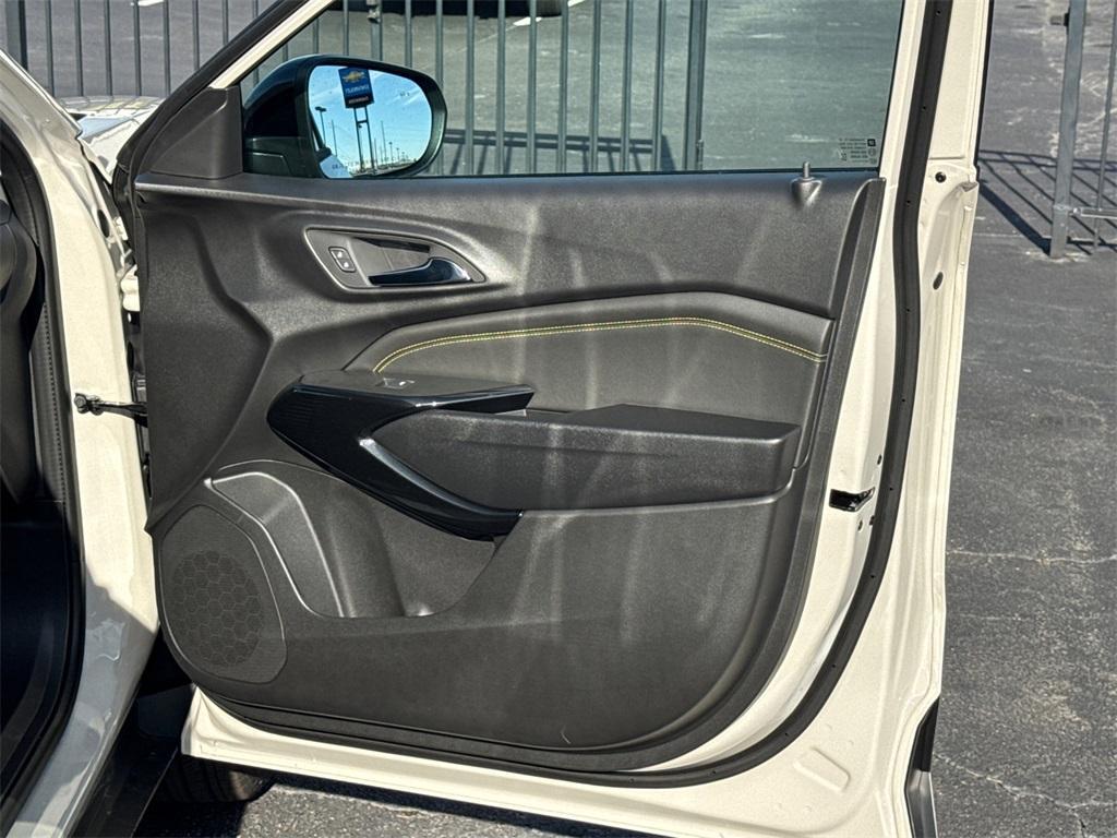 new 2026 Chevrolet Trax car, priced at $27,885