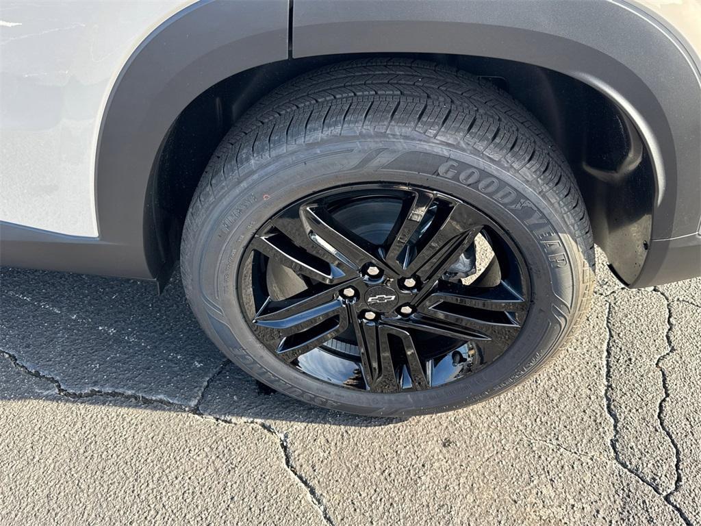 new 2026 Chevrolet Trax car, priced at $27,885