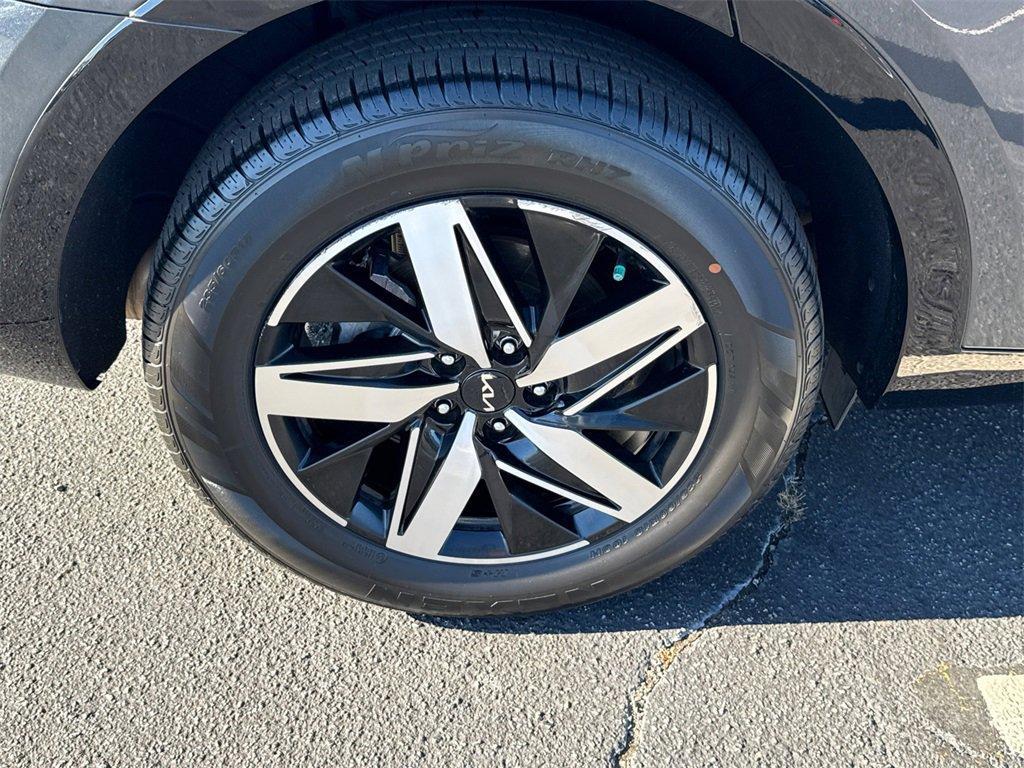 used 2022 Kia Sorento car, priced at $19,714