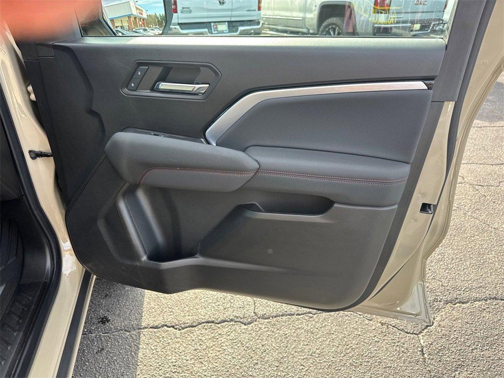 used 2024 Chevrolet Colorado car, priced at $33,566