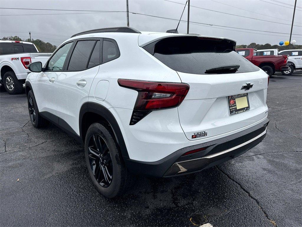 new 2026 Chevrolet Trax car, priced at $27,885