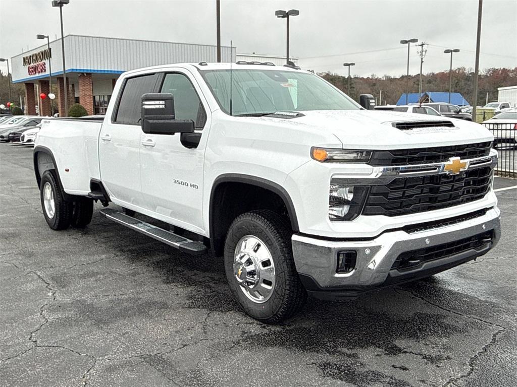 new 2026 Chevrolet Silverado 3500 car, priced at $79,400
