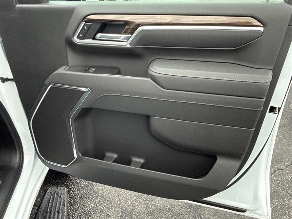 new 2026 Chevrolet Silverado 3500 car, priced at $79,400