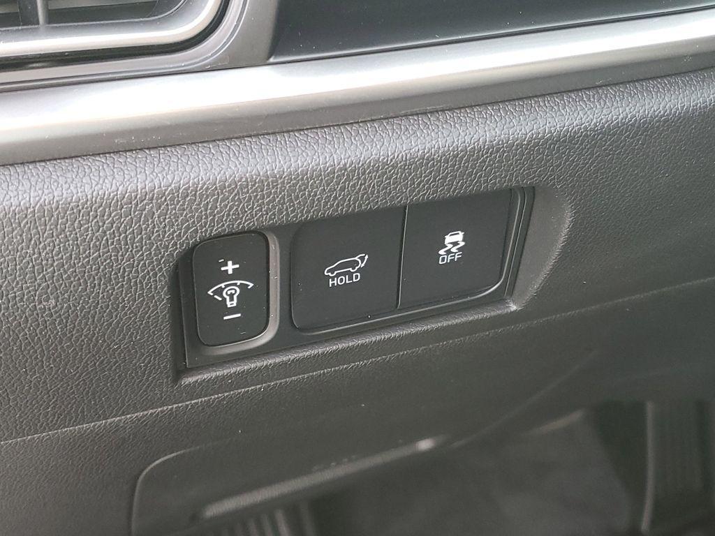 used 2025 Kia Sorento car, priced at $36,389