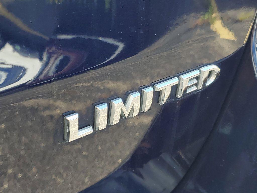 used 2017 Jeep Grand Cherokee car, priced at $11,899