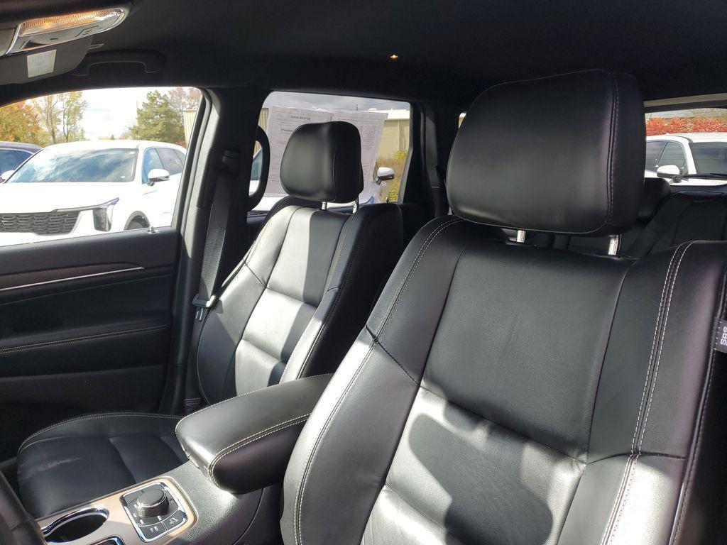 used 2017 Jeep Grand Cherokee car, priced at $11,899