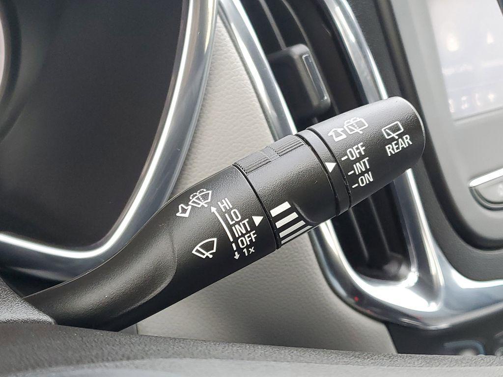 used 2023 Chevrolet Equinox car, priced at $19,999