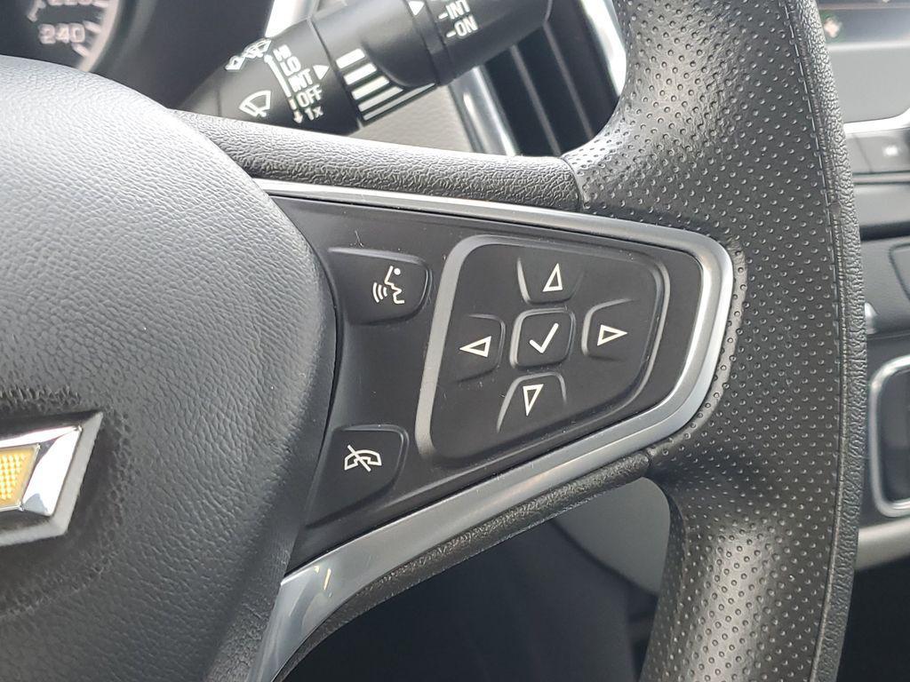 used 2023 Chevrolet Equinox car, priced at $19,999