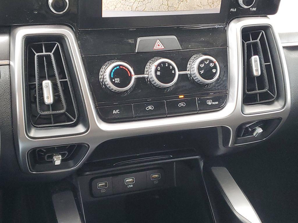 used 2023 Kia Sorento car, priced at $22,599