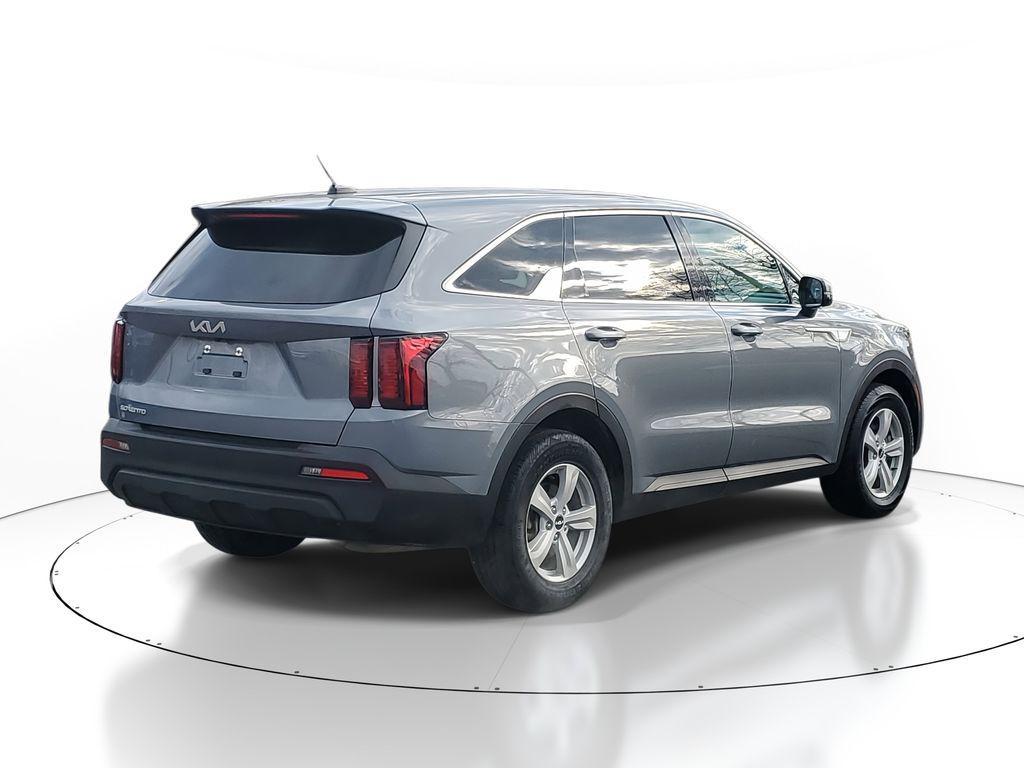 used 2023 Kia Sorento car, priced at $22,599