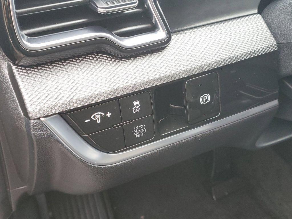 used 2023 Kia Sportage Hybrid car, priced at $23,059