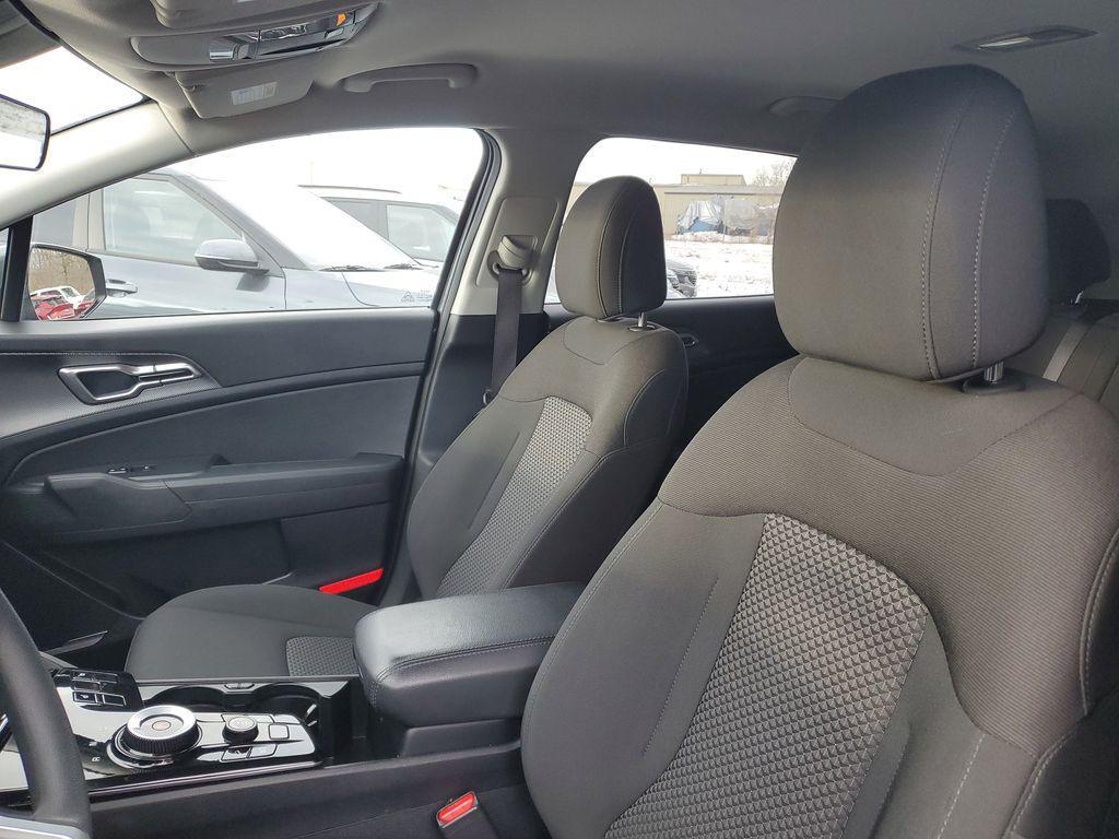 used 2023 Kia Sportage Hybrid car, priced at $23,059