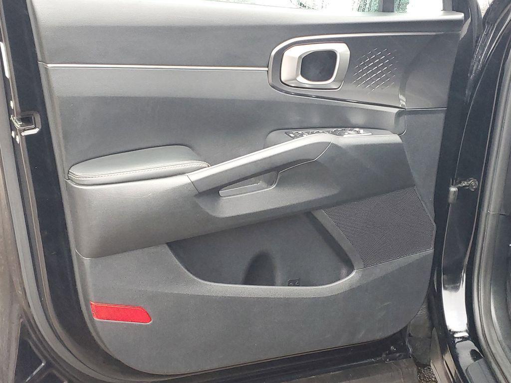 used 2021 Kia Sorento car, priced at $19,099