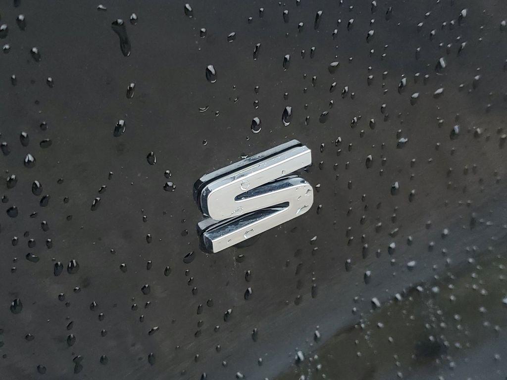 used 2021 Kia Sorento car, priced at $19,099