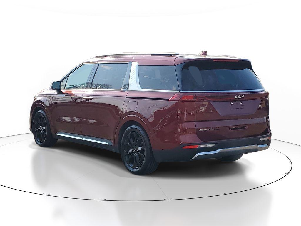 used 2022 Kia Carnival car, priced at $28,299