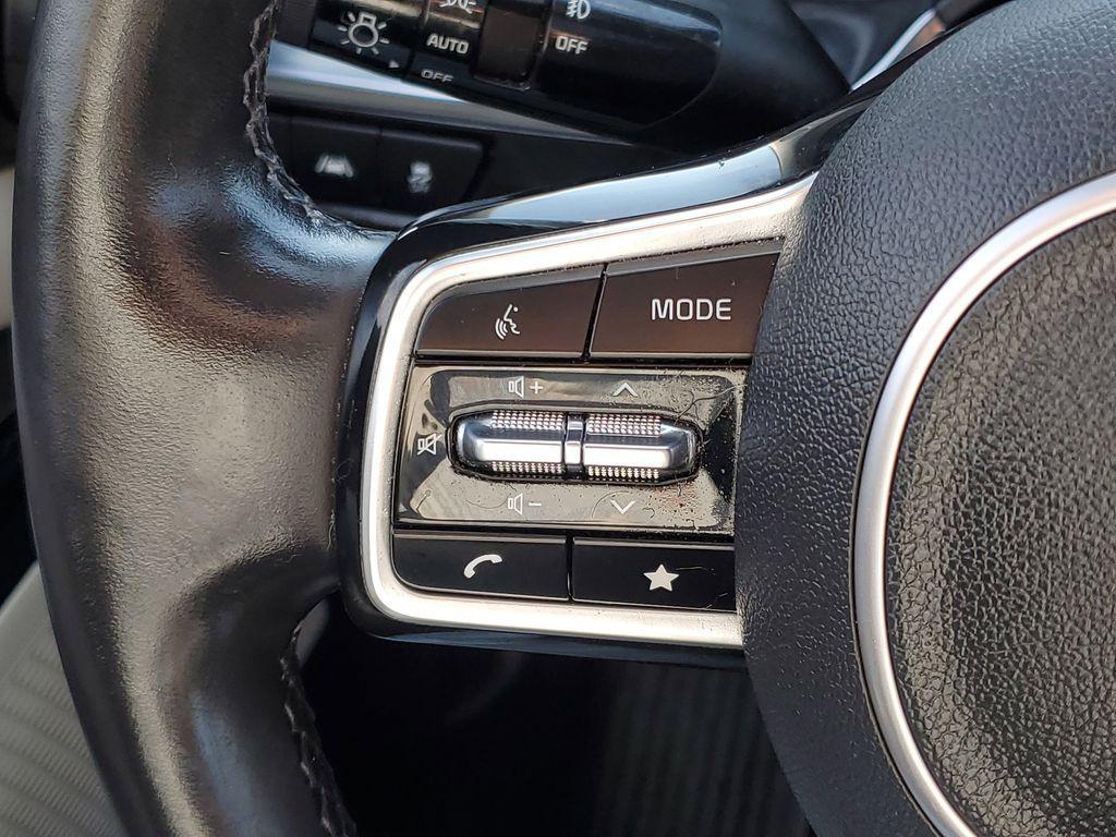 used 2022 Kia Carnival car, priced at $28,299