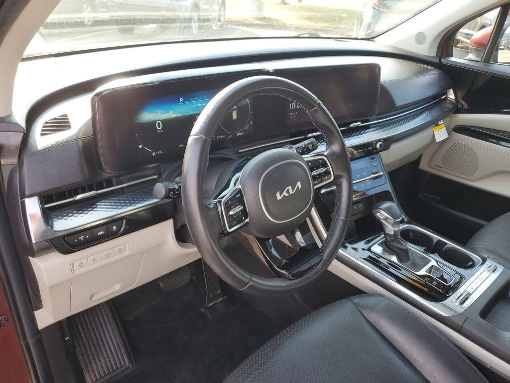 used 2022 Kia Carnival car, priced at $28,299