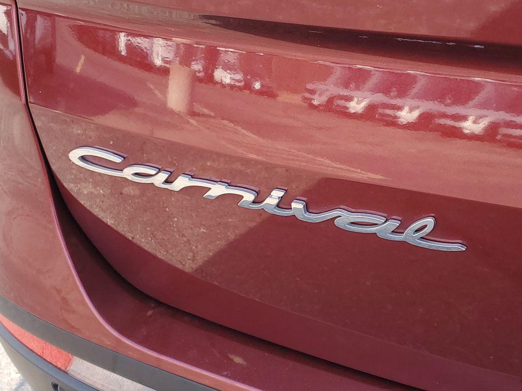 used 2022 Kia Carnival car, priced at $28,299