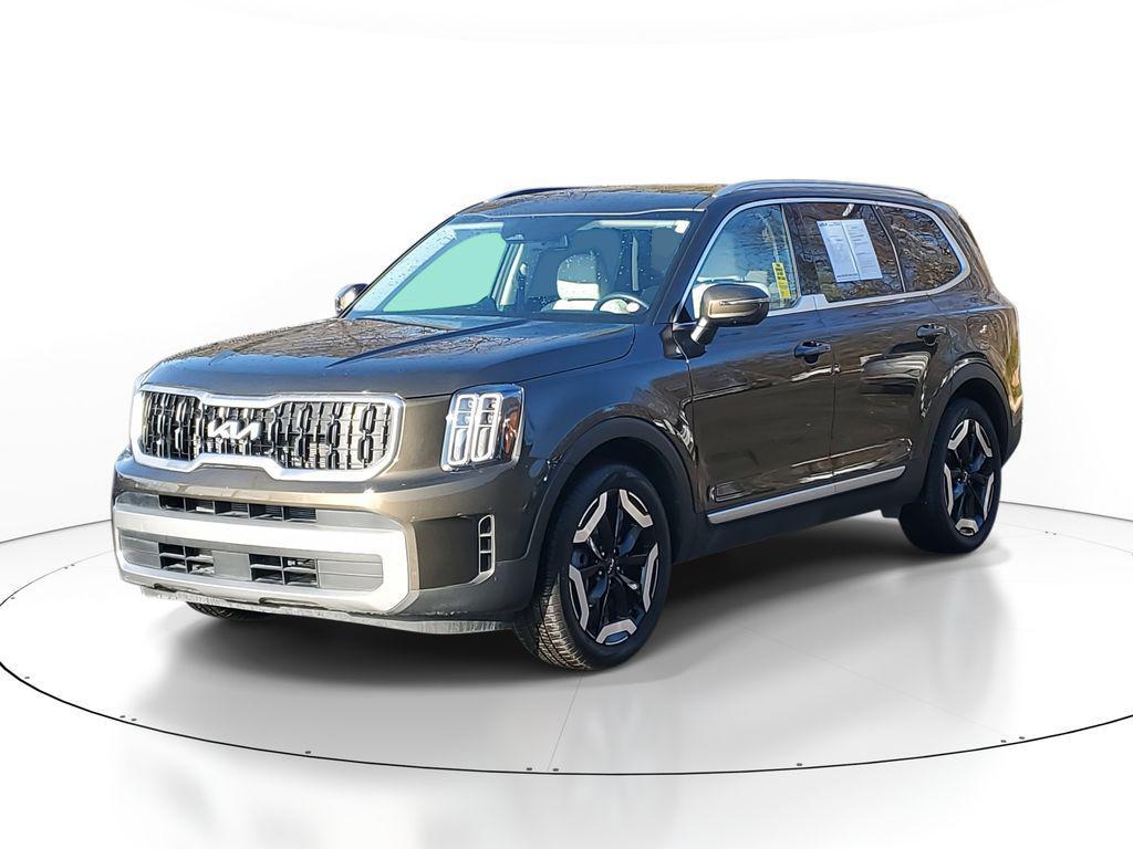 used 2023 Kia Telluride car, priced at $37,222