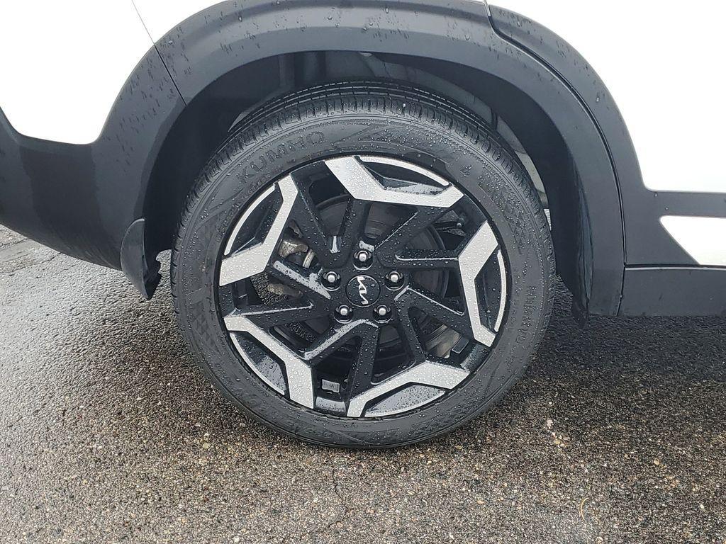 used 2024 Kia Seltos car, priced at $24,199