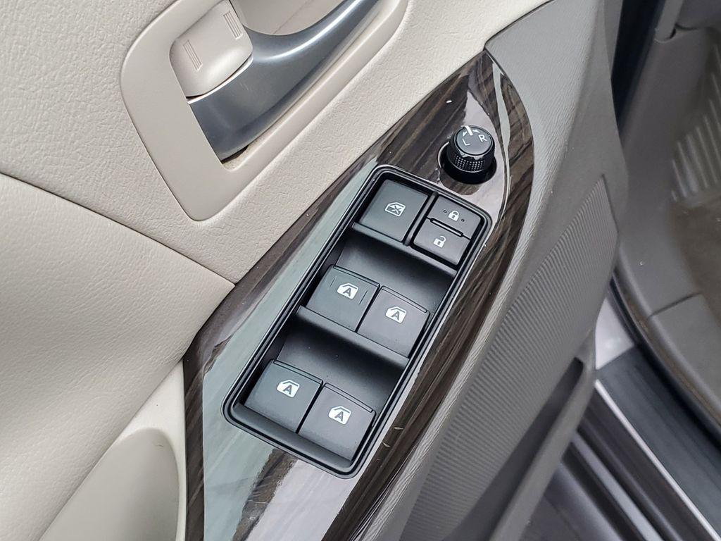 used 2019 Toyota Sienna car, priced at $25,899