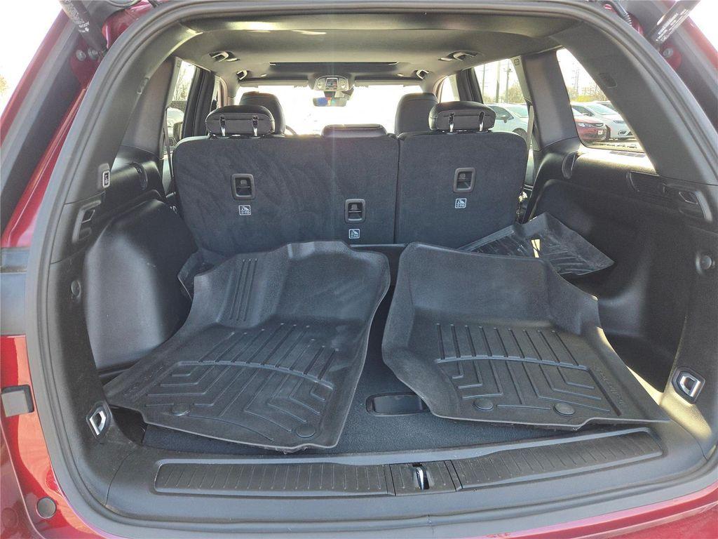 used 2025 Jeep Grand Cherokee car, priced at $37,534