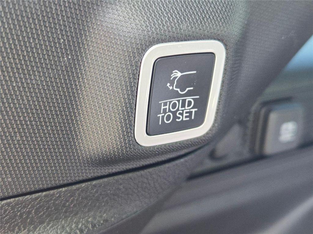 used 2024 Jeep Grand Cherokee car, priced at $32,980