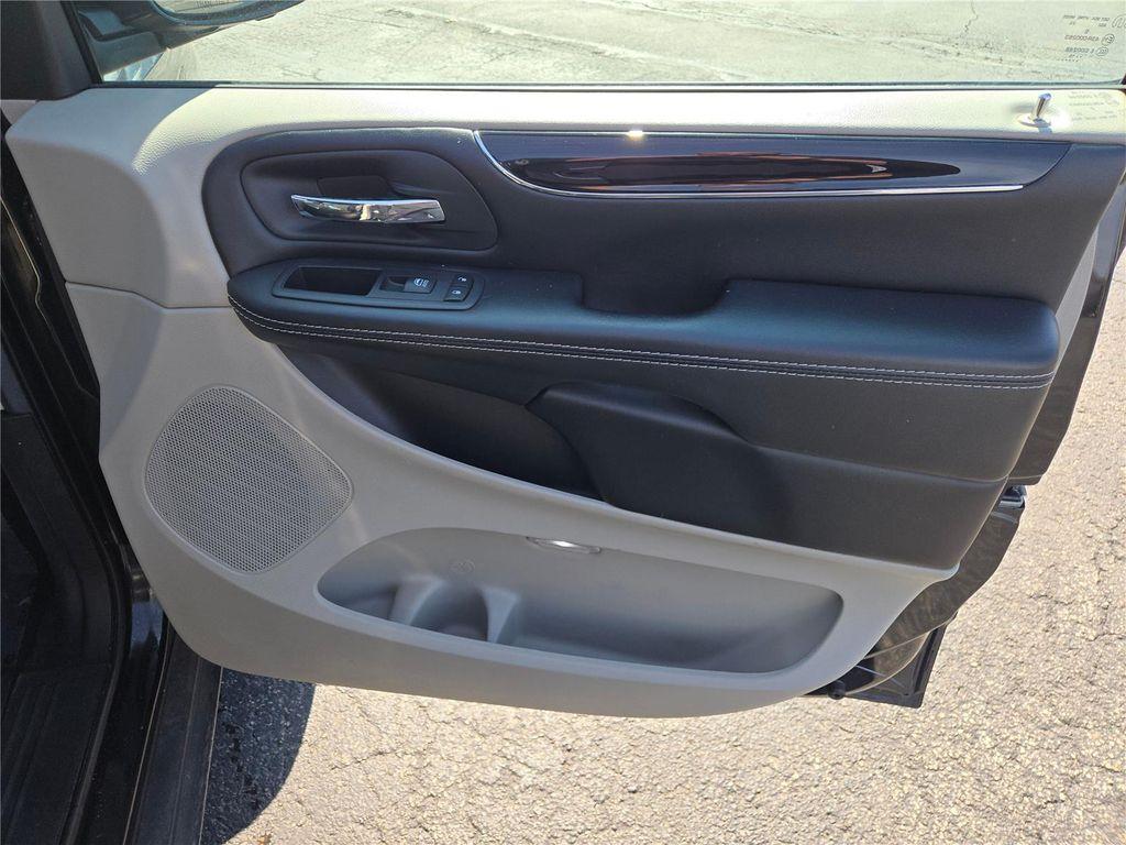 used 2019 Dodge Grand Caravan car, priced at $14,999