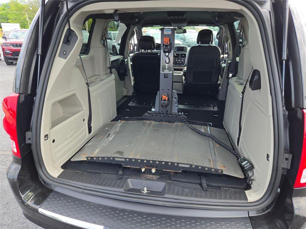 used 2019 Dodge Grand Caravan car, priced at $18,999