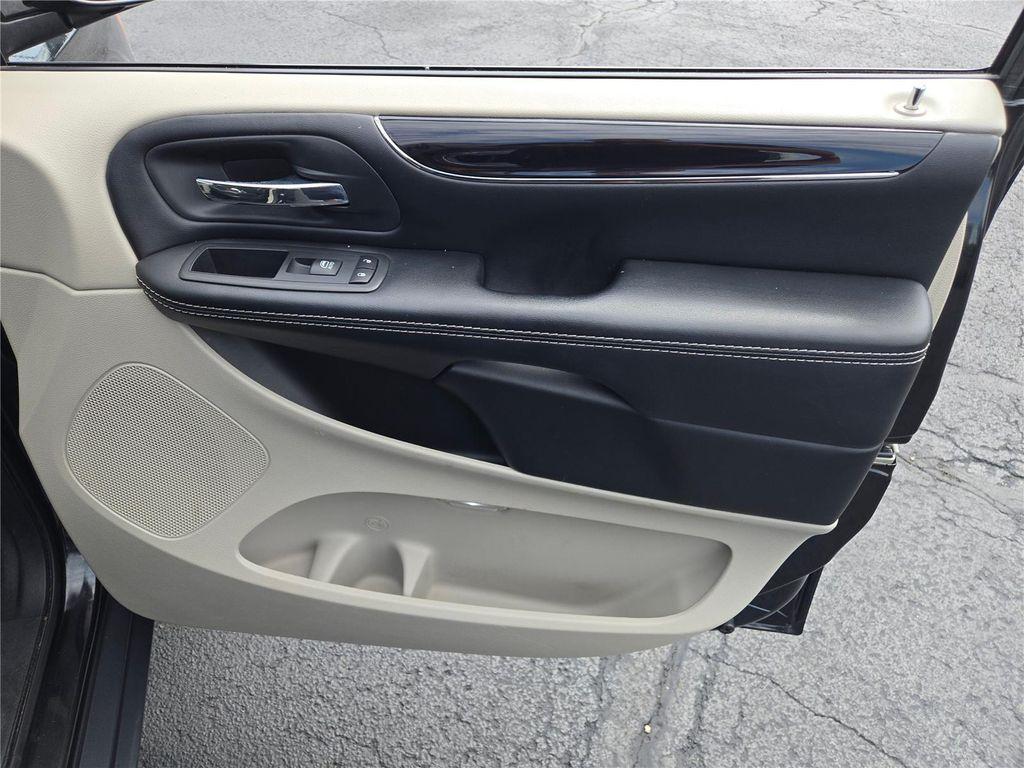 used 2019 Dodge Grand Caravan car, priced at $18,999