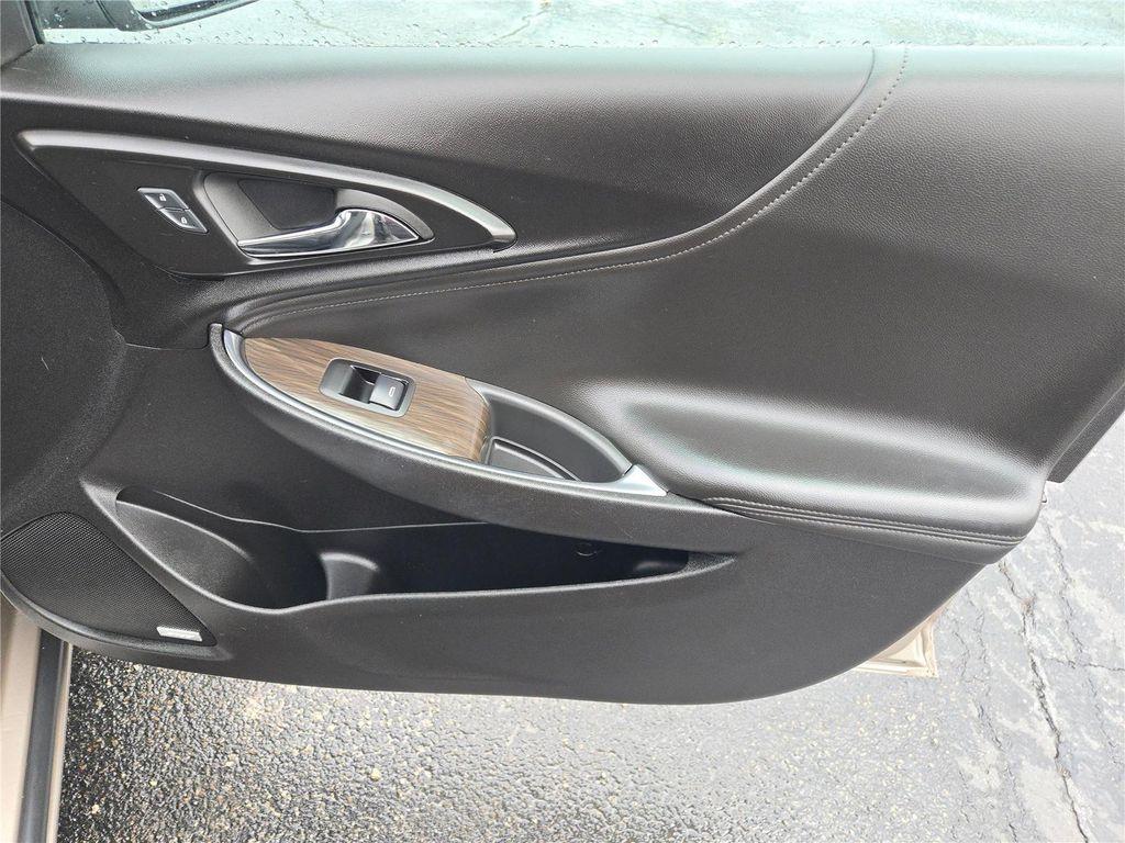 used 2024 Chevrolet Malibu car, priced at $18,280