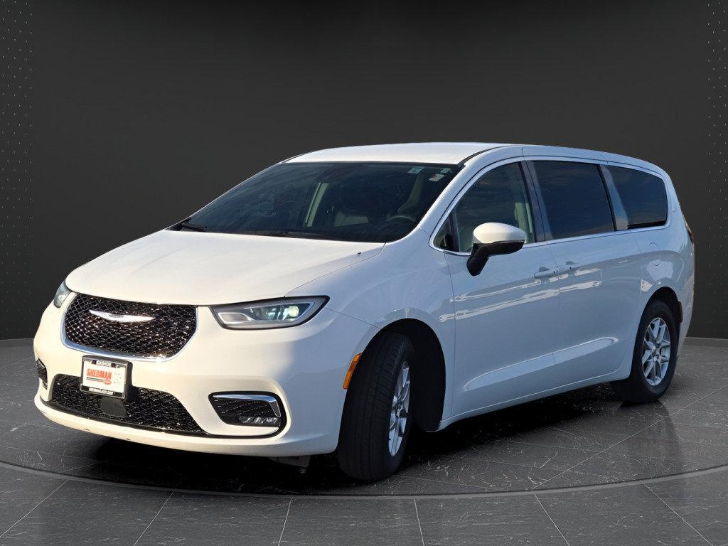 used 2023 Chrysler Pacifica car, priced at $20,900