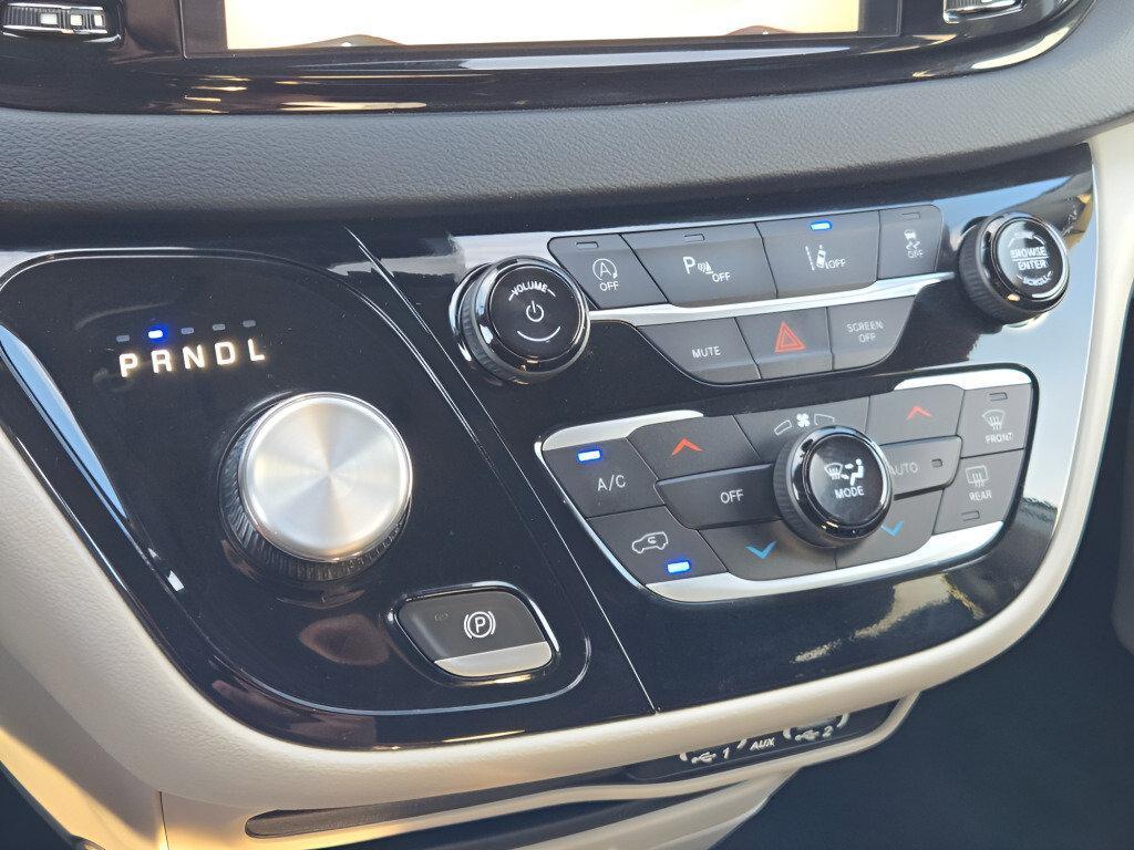 used 2023 Chrysler Pacifica car, priced at $20,900