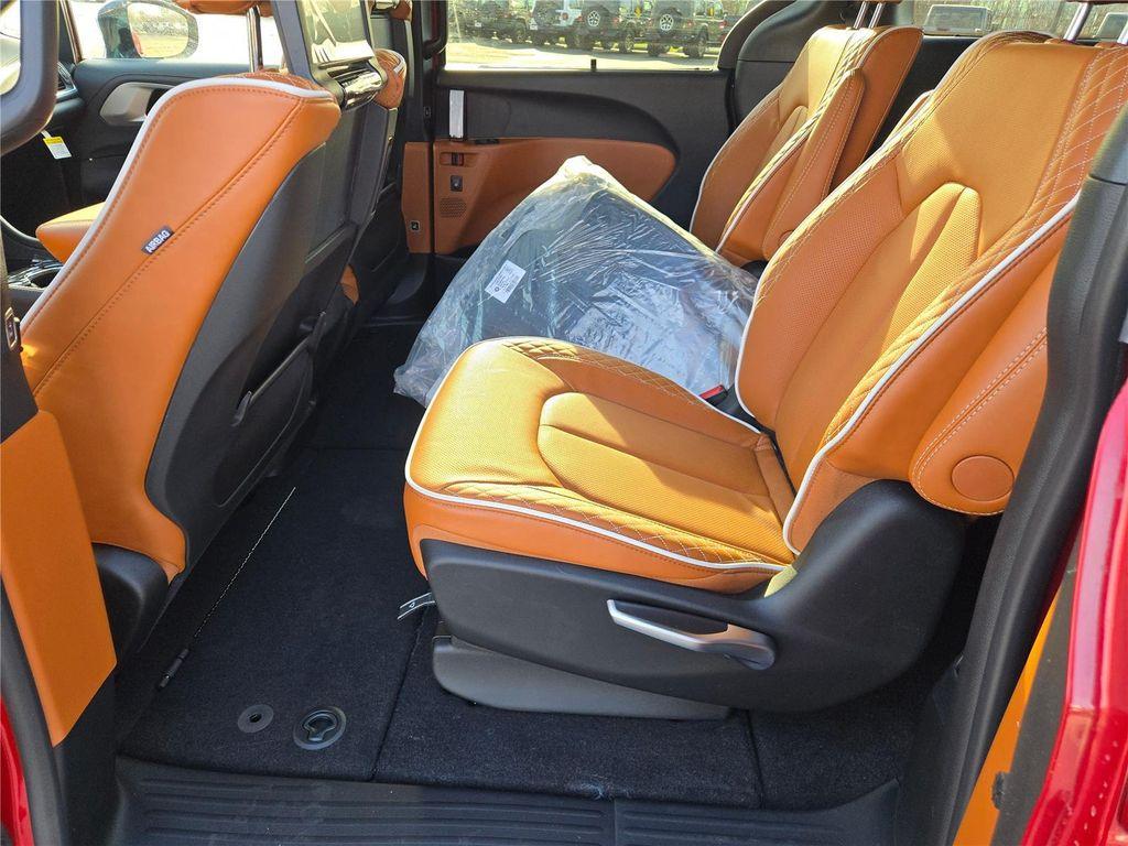 new 2026 Chrysler Pacifica car, priced at $60,025