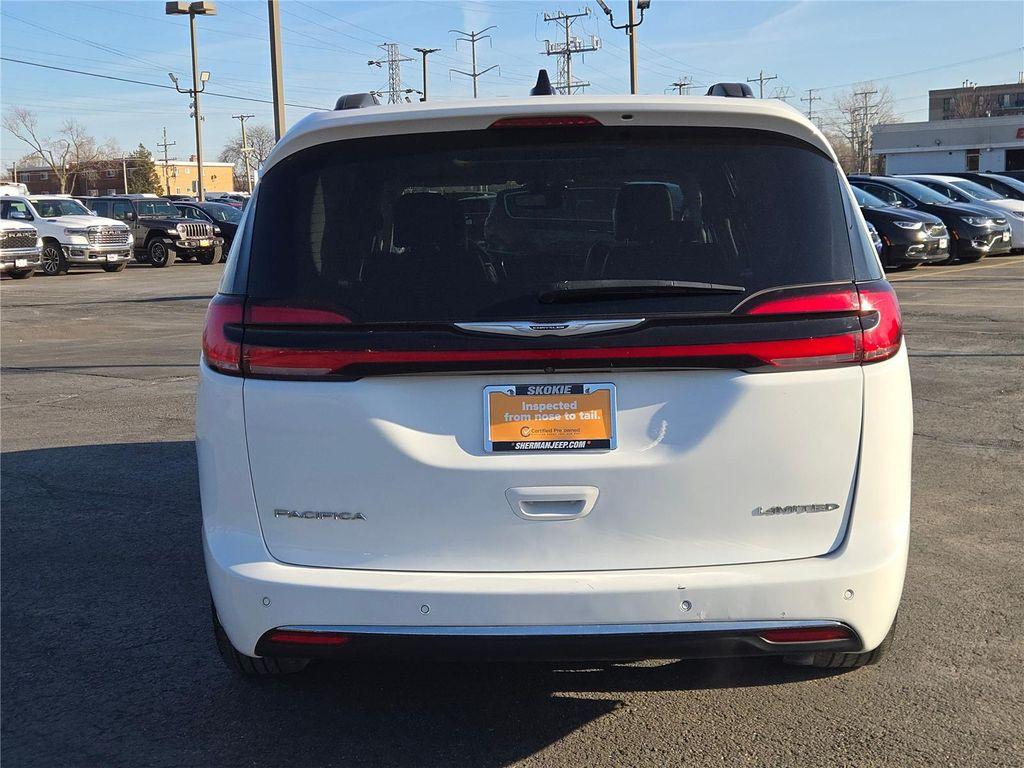 used 2023 Chrysler Pacifica car, priced at $27,444