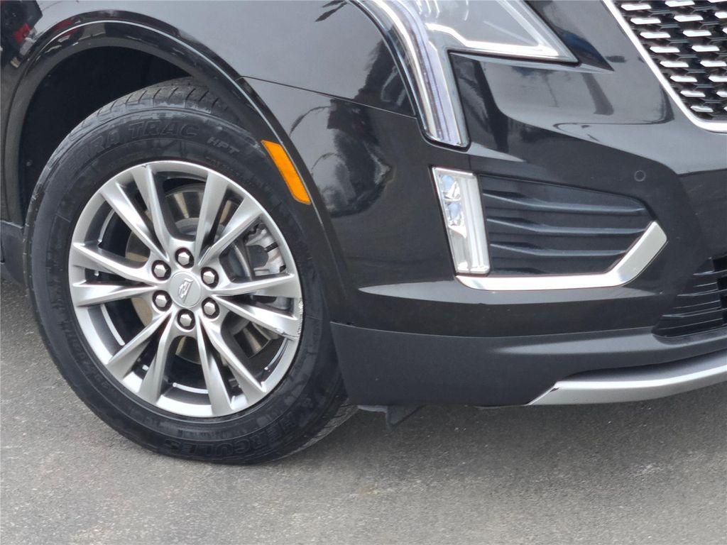 used 2023 Cadillac XT5 car, priced at $25,000