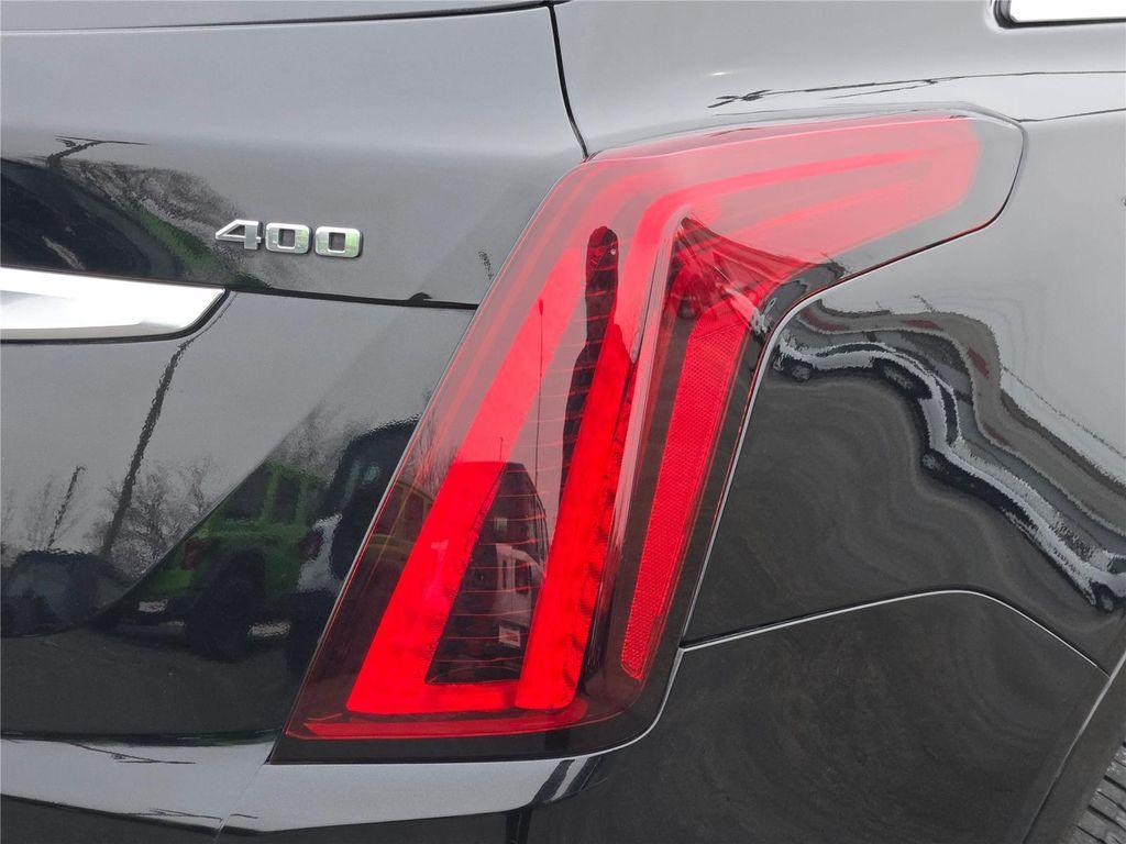 used 2023 Cadillac XT5 car, priced at $25,000