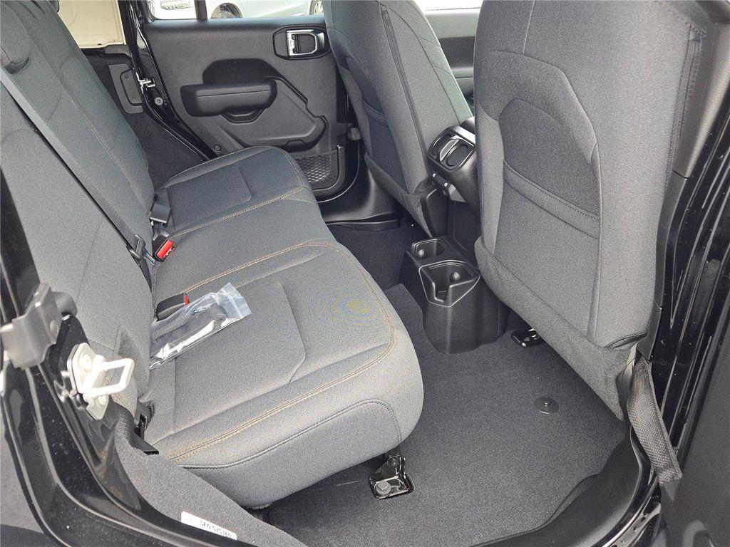 new 2025 Jeep Wrangler car, priced at $43,045