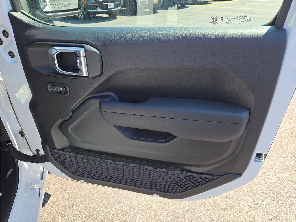 new 2026 Jeep Wrangler car, priced at $43,990