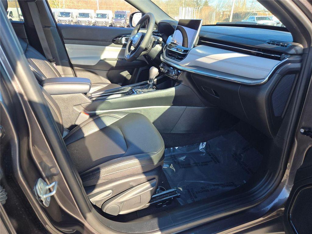 used 2024 Jeep Compass car, priced at $27,237