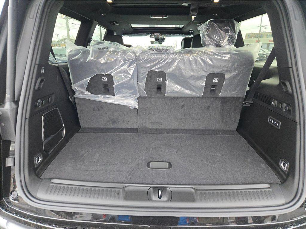 new 2026 Jeep Grand Wagoneer car, priced at $72,925